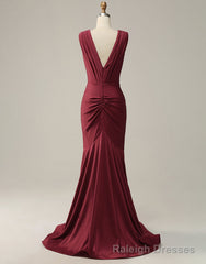 Burgundy Mermaid V-Neck Long Glitter Prom Dress With Pleating