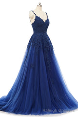 A-line V-neck Spaghetti strap Floor-length Sleeveless Backless Appliques Lace Elegant Prom Dress