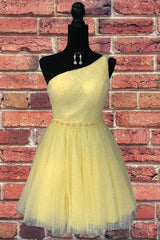 Classy Yellow One Shoulder Short Formal Gown with Beading