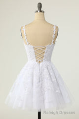 White Homecoming Dresses Spaghetti Straps Short Prom Dresses A-line V-neck Tulle Lace Backless
