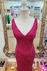 Magenta Sequin V-Neck Mermaid Long Prom Dress