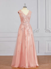 A-Line/Princess V-neck Floor-Length Tulle Mother of the Bride Dresses With Appliques Lace
