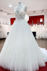 Long A-line V-neck Tulle Lace White Ruffles Wedding Dresses